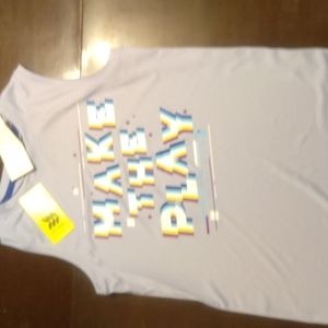 New with tag printed sleeveless t-shirt